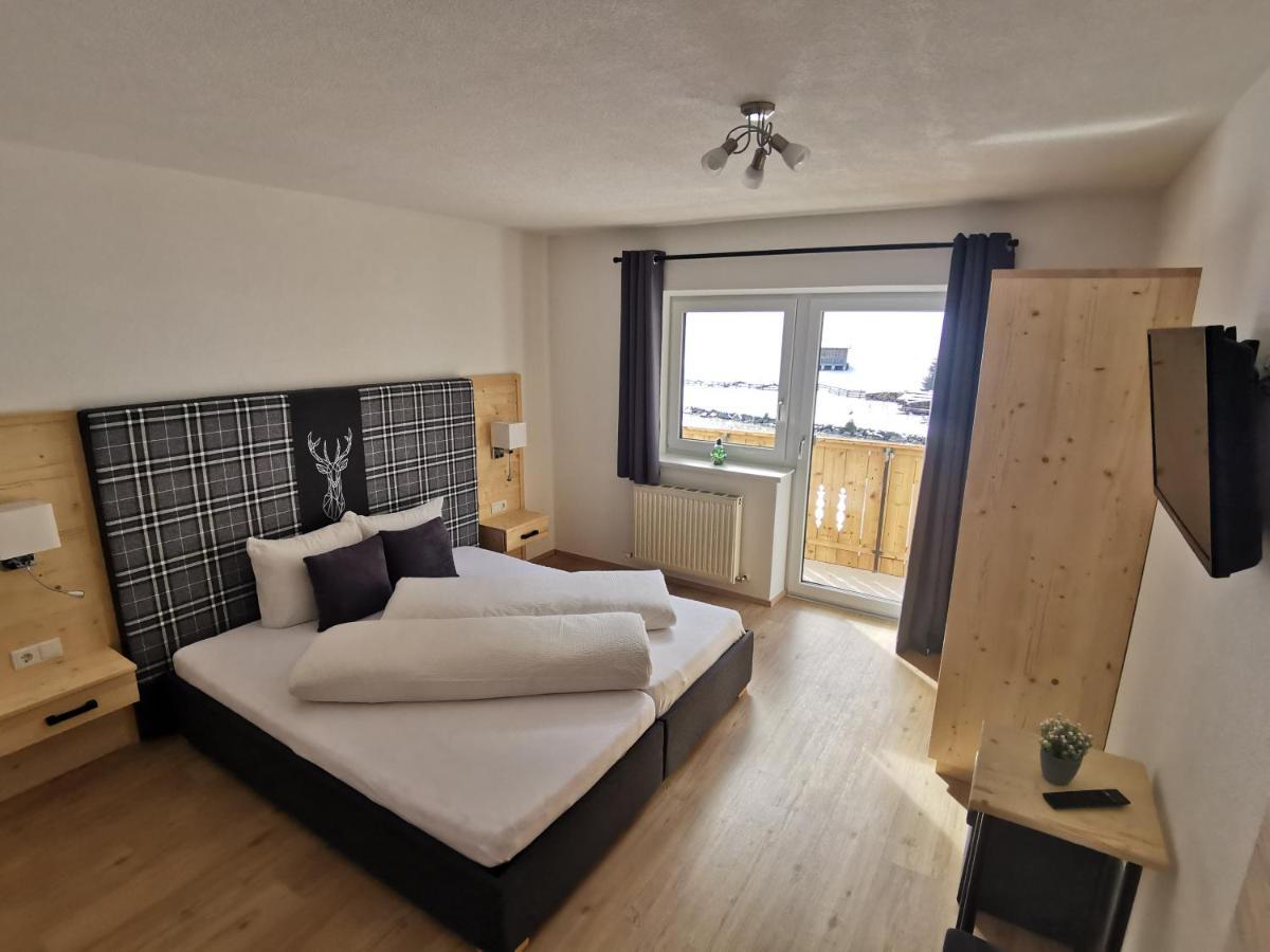 Apart Bergglück St. Leonhard im Pitztal Exterior foto