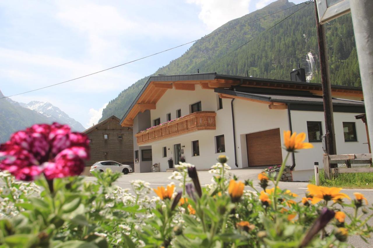 Apart Bergglück St. Leonhard im Pitztal Exterior foto