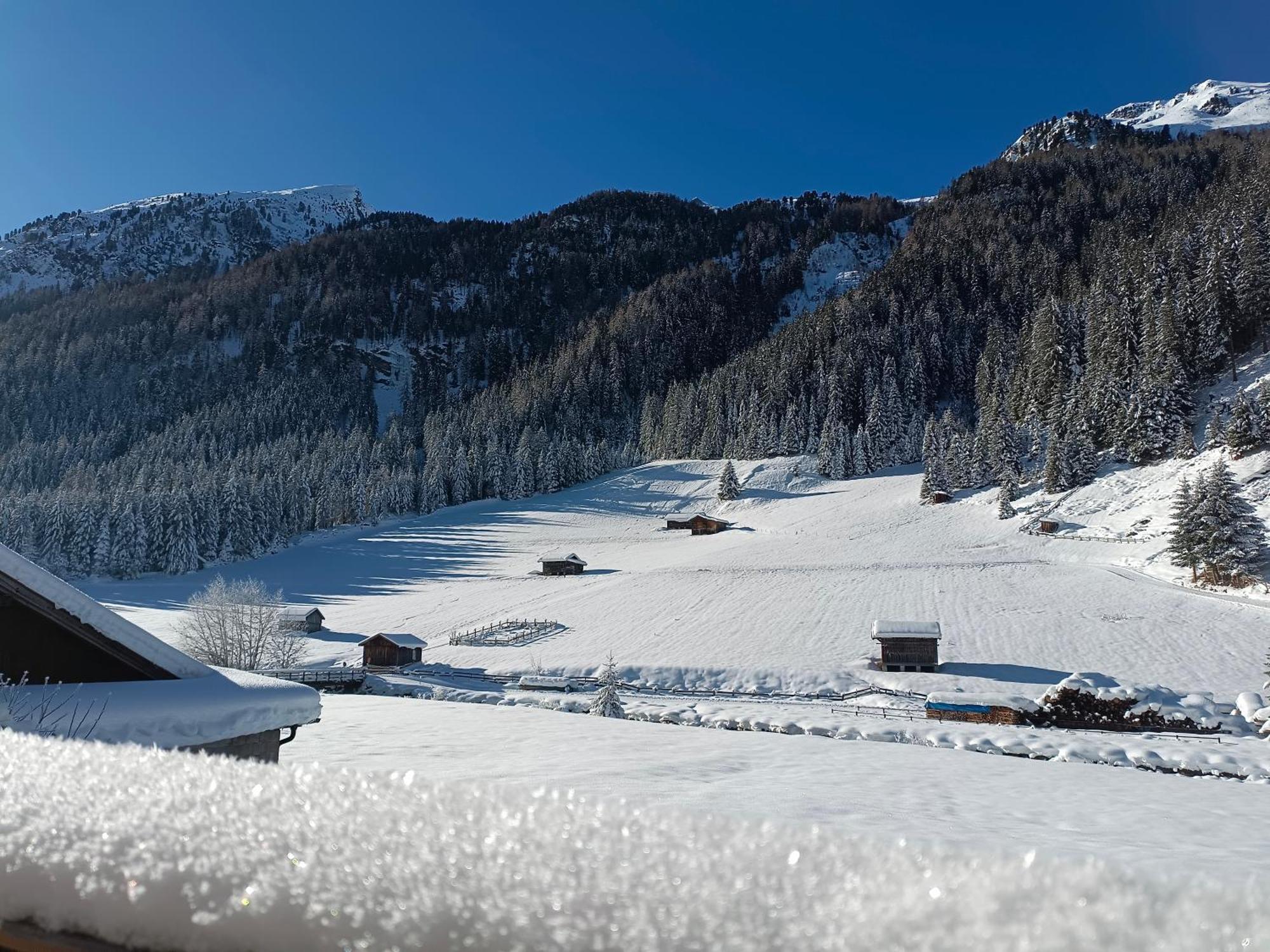Apart Bergglück St. Leonhard im Pitztal Exterior foto